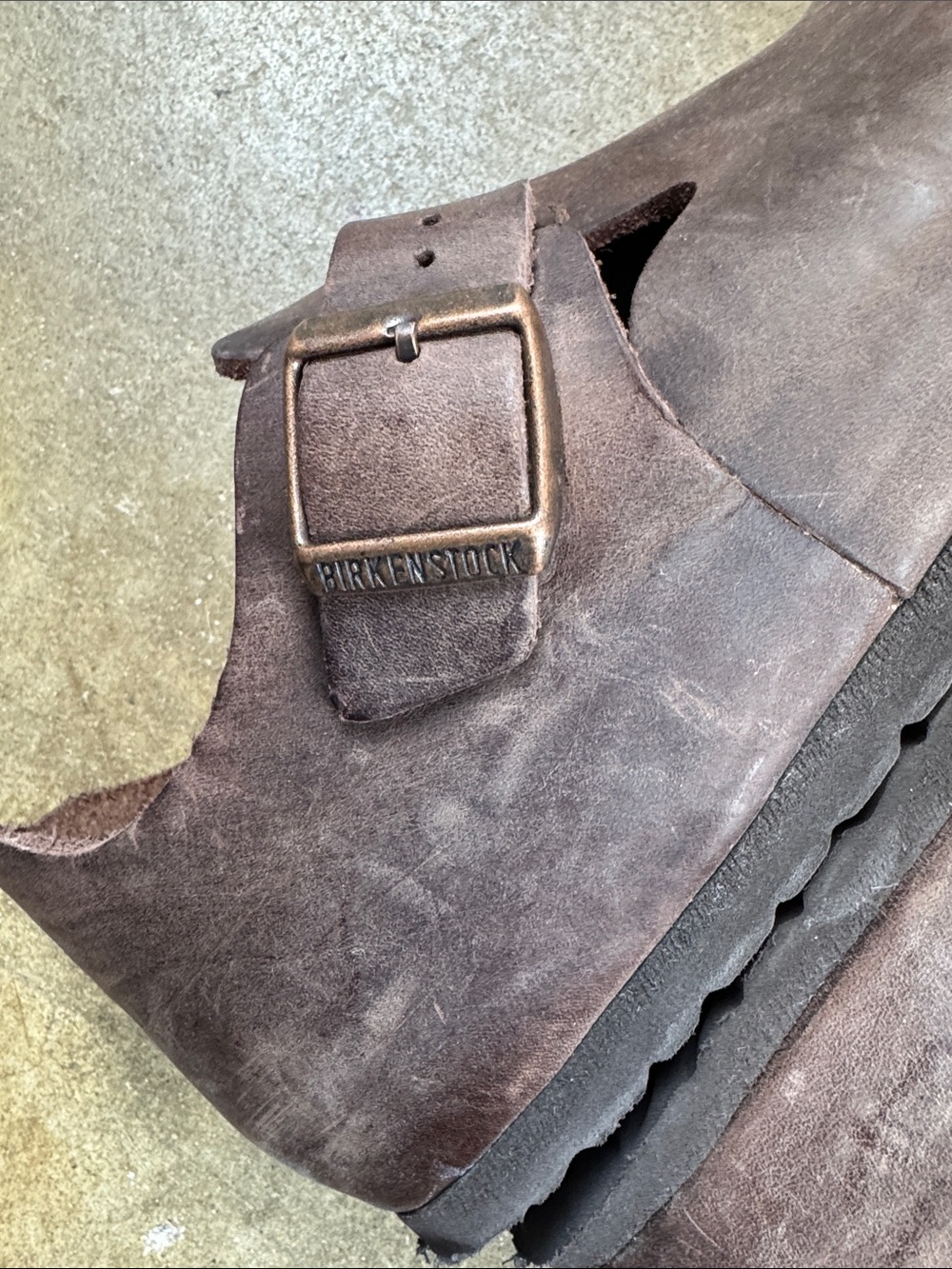 Birkenstock London Brown oiled  Slip-On Clog  shoe with Buckle
Size: 38 - Picture 4 of 11